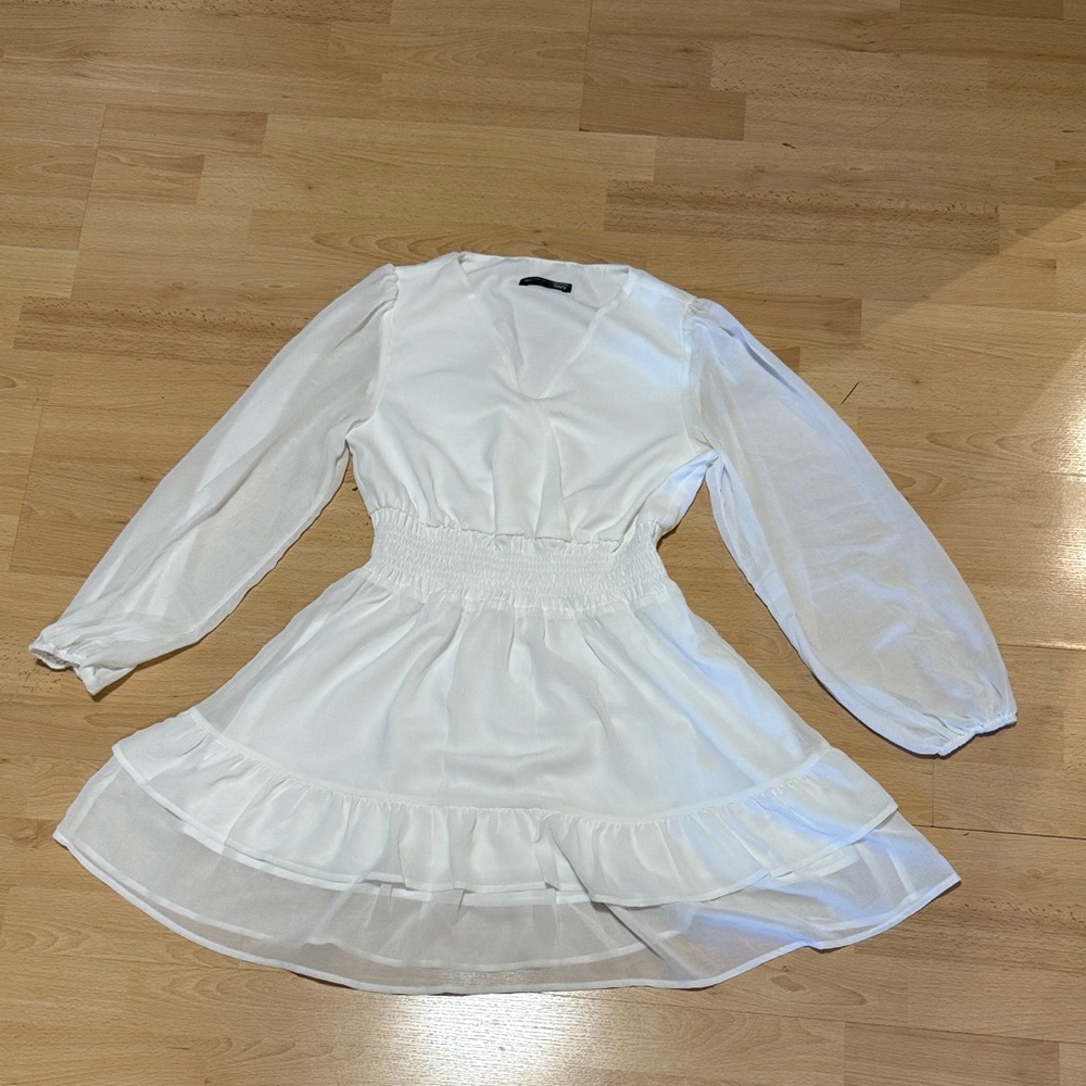 White long sleeve mini dress
